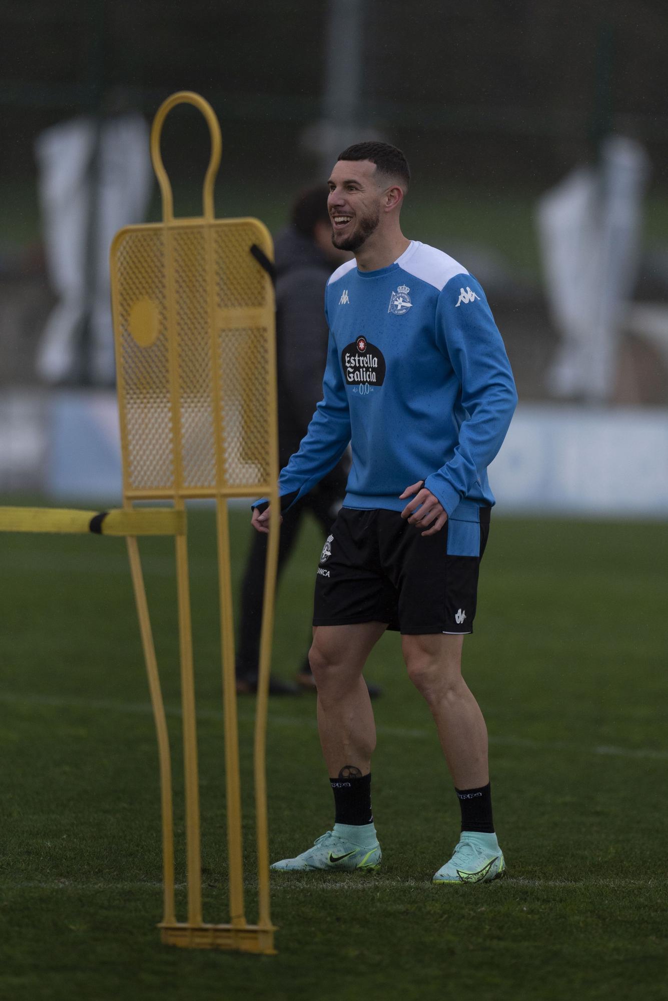 Álvaro Rey ya se entrena con el Deportivo