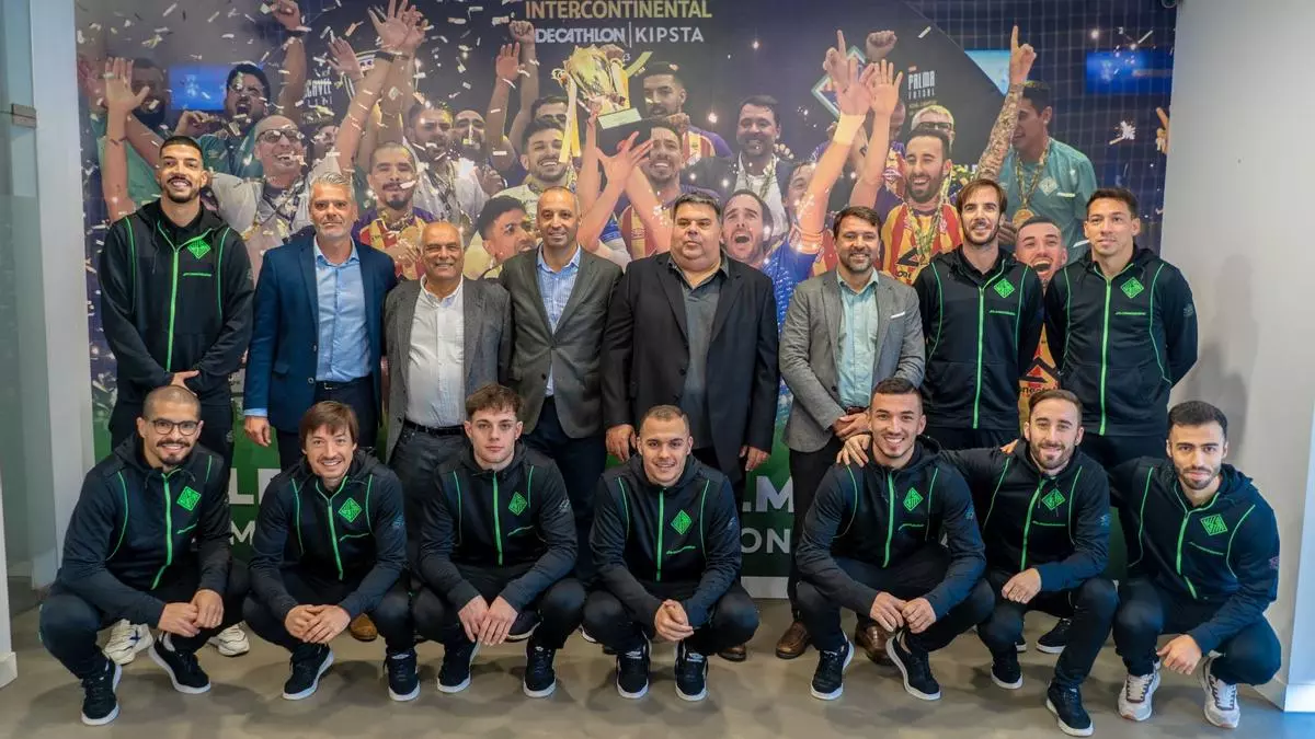 La Federación Balear homenajea al Palma Futsal por la Copa Intercontinental