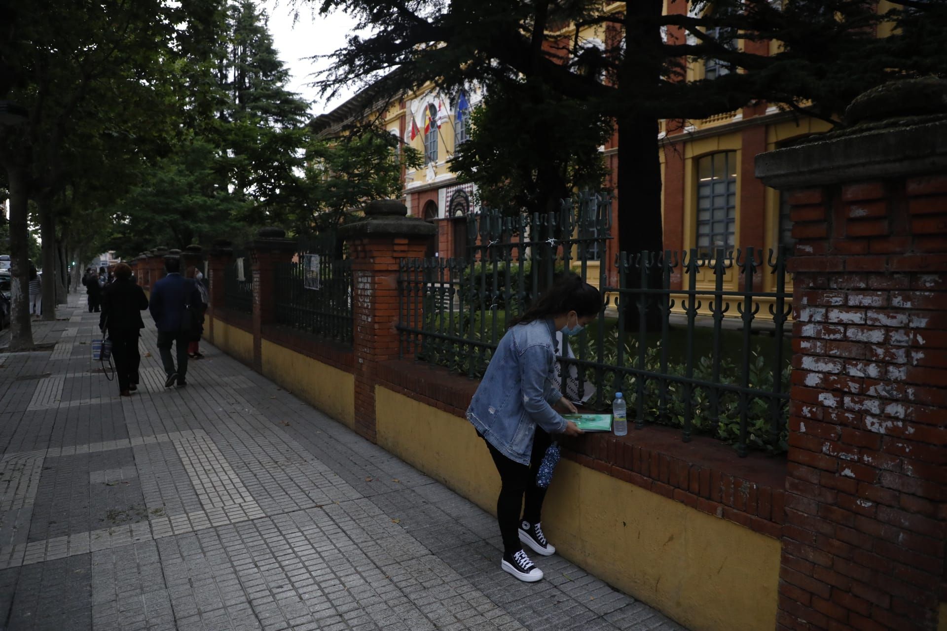 GALERÍA | Más de 2.000 opositores pugnan en Zamora por una plaza de profesor