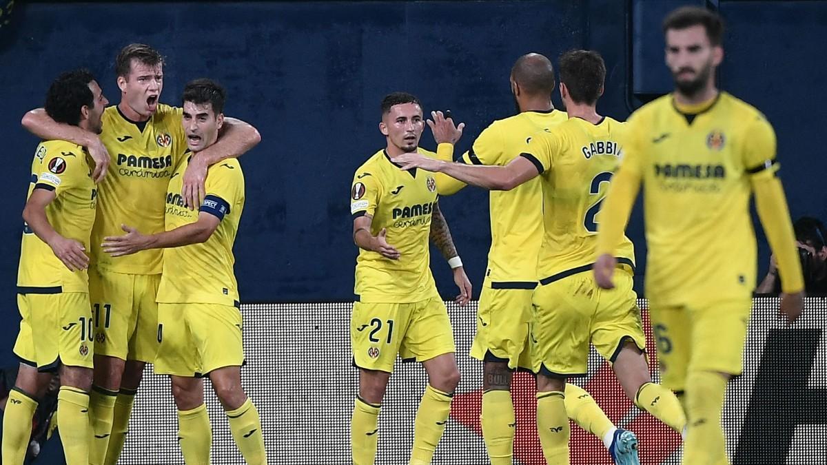 Los jugadores del Villarreal celebran el 1-0 de Sorloth