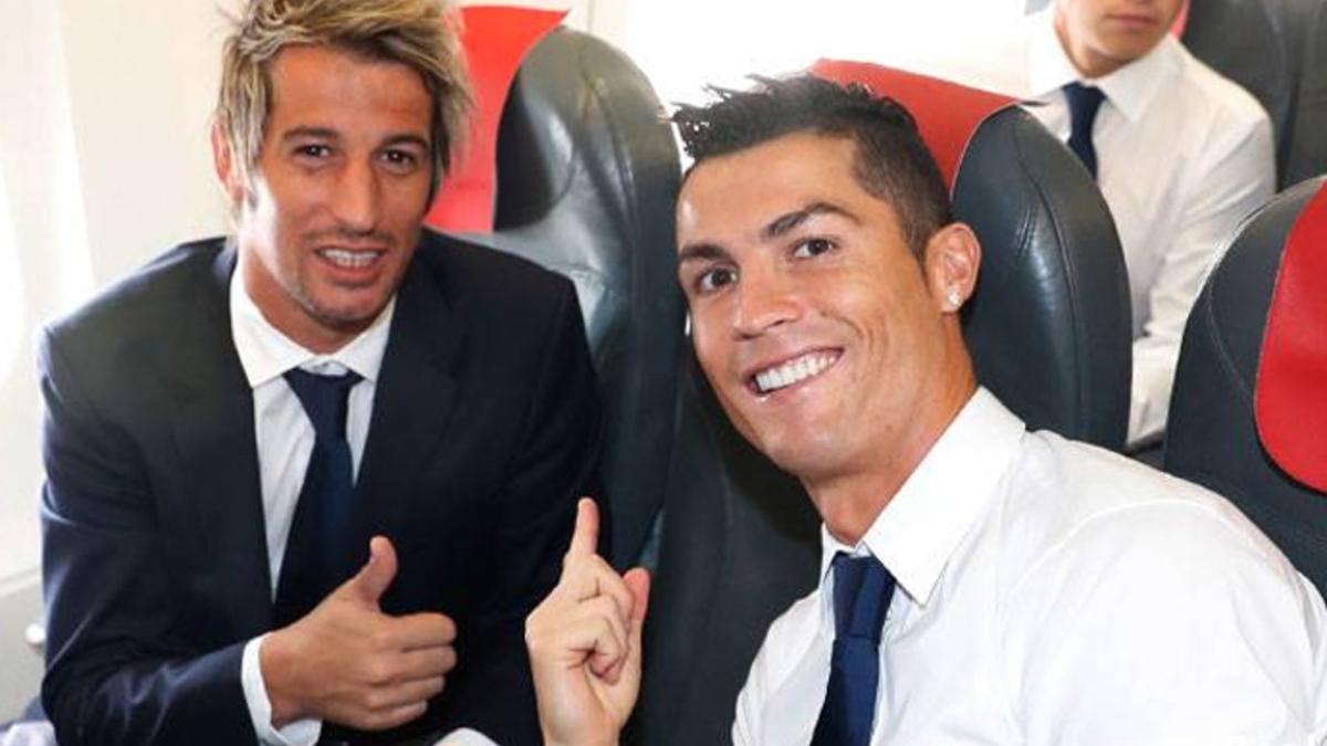 Fabio Coentrao y Cristiano Ronaldo en el desplazamiento del Real Madrid a Dortmund