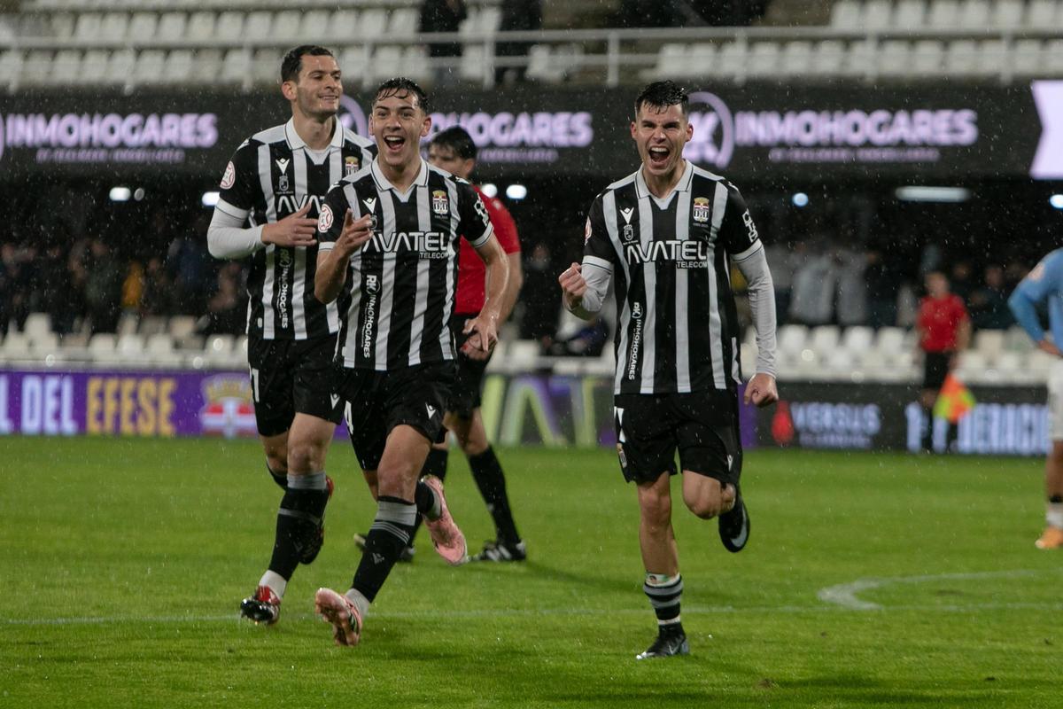 Las mejores imágenes de la victoria del FC Cartagena frente al Juventud Torremolinos Las mejores imágenes de la victoria del FC Cartagena frente al Juventud Torremolinos