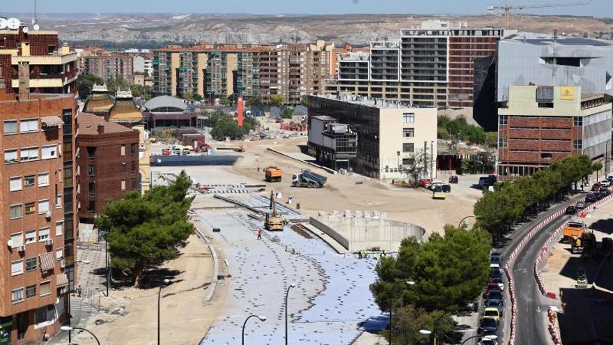 La reapertura de una importante calle en obras en el centro de Zaragoza se retrasa, pero llegará a tiempo para las Fiestas del Pilar