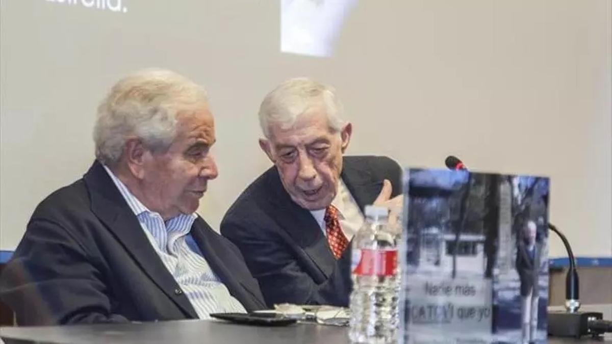 Saponi y Buenadicha en la presentación del libro 'Nadie más catovi que yo'.