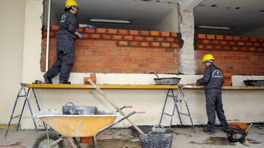 Parte de la obra del taller de empleo también se contabiliza entre las inversiones. // Bernabé / Javier Lalín