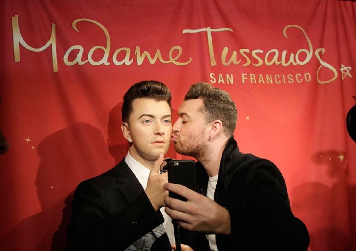 Sam Smith, orgulloso de su réplica de cera