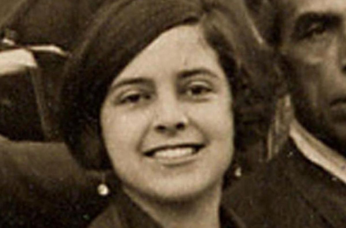 Aurora Picornell (3. v. r.) mit den „Roten von Molinar“ und anderen jungen Linken in den 30er-Jahren. | F.: DM-ARCHIV