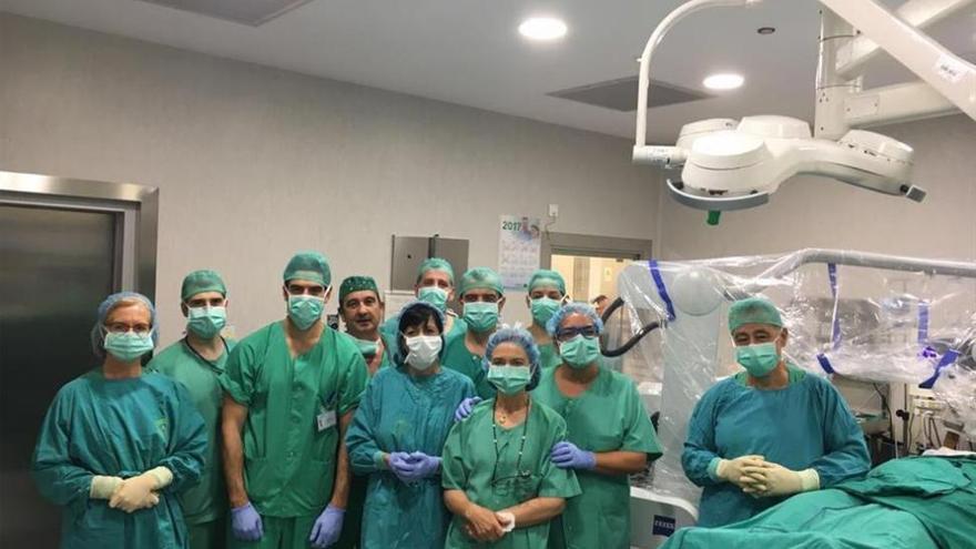 Cien pacientes al año se beneficiarán del equipo donado por Amancio Ortega