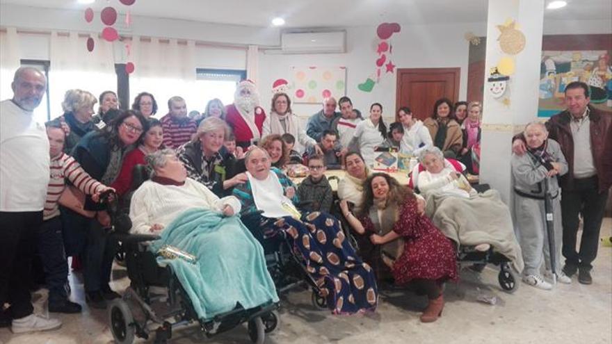 Visita de Papá Noel al centro de Promi en Bujalance