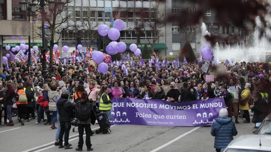 Manifestación del 8 M por las calles de Oviedo