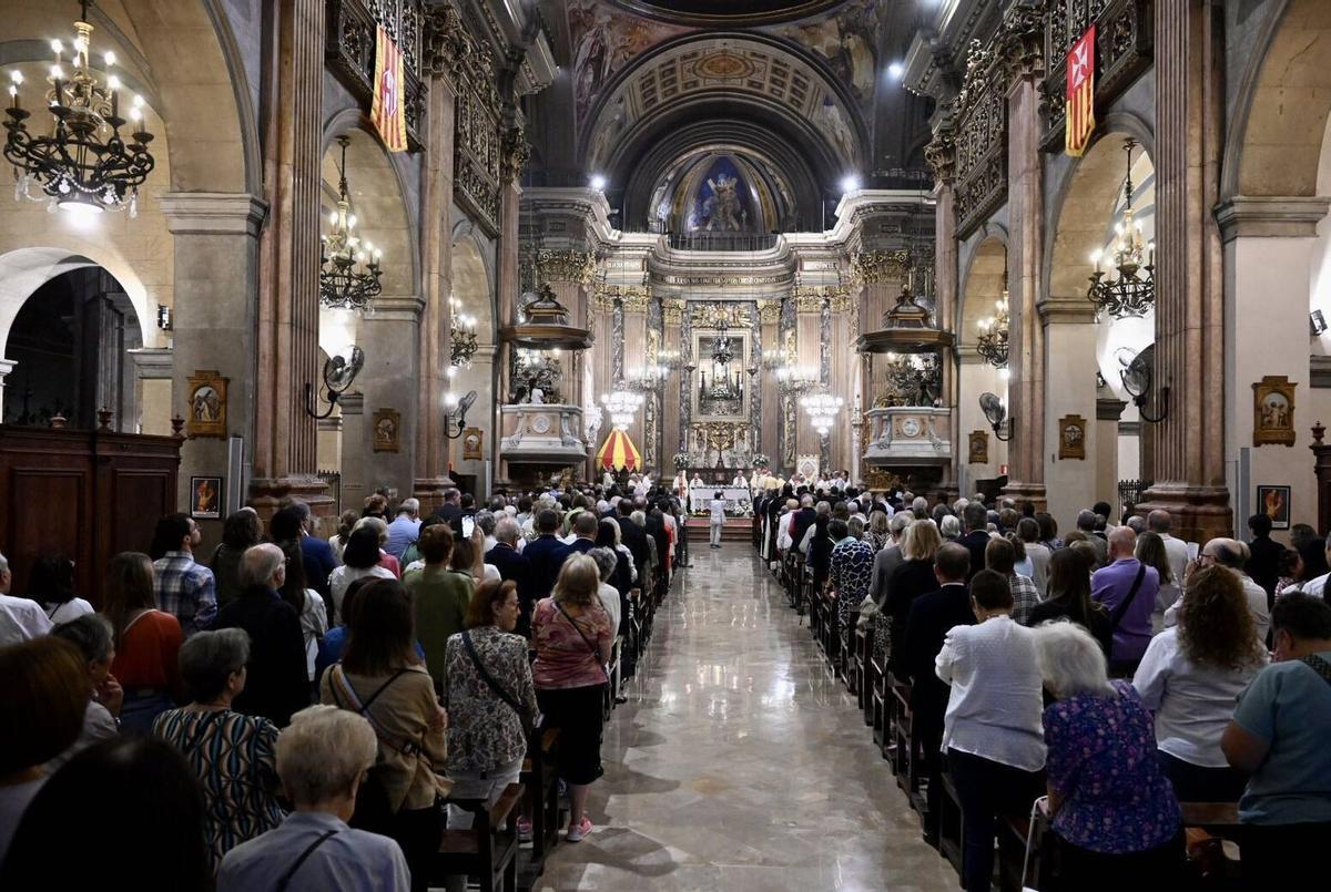 Collboni asiste a la misa de la Mercè