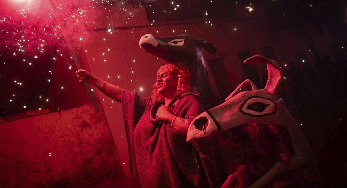 Las Burras de Güímar, desde San Pedro Arriba rumbo a la plaza de la iglesia. | ANDRÉS GUTIÉRREZ