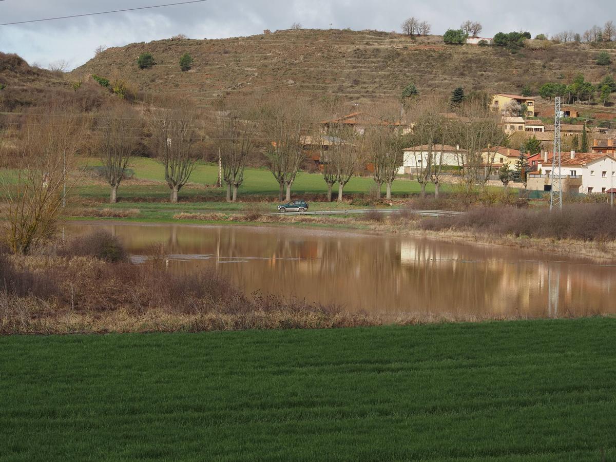 Imatges de l'estany de l'Estany (Moianès) i l'entorn Imatges de l'estany de l'Estany (Moianès) i l'entorn