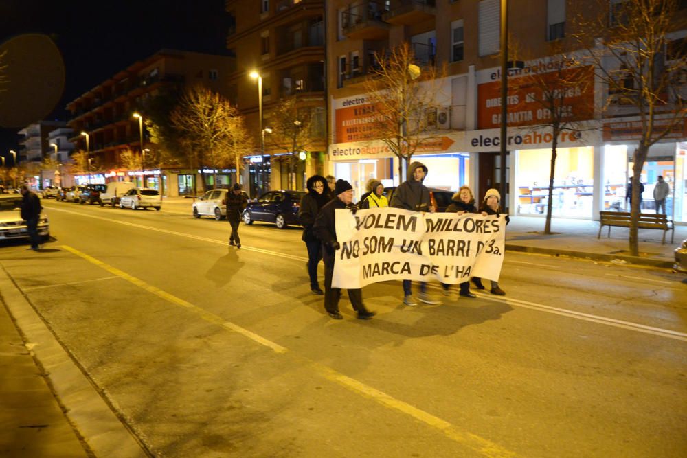 Manifestació dels veïns de la Marca de l'Ham per reclamar més seguretat