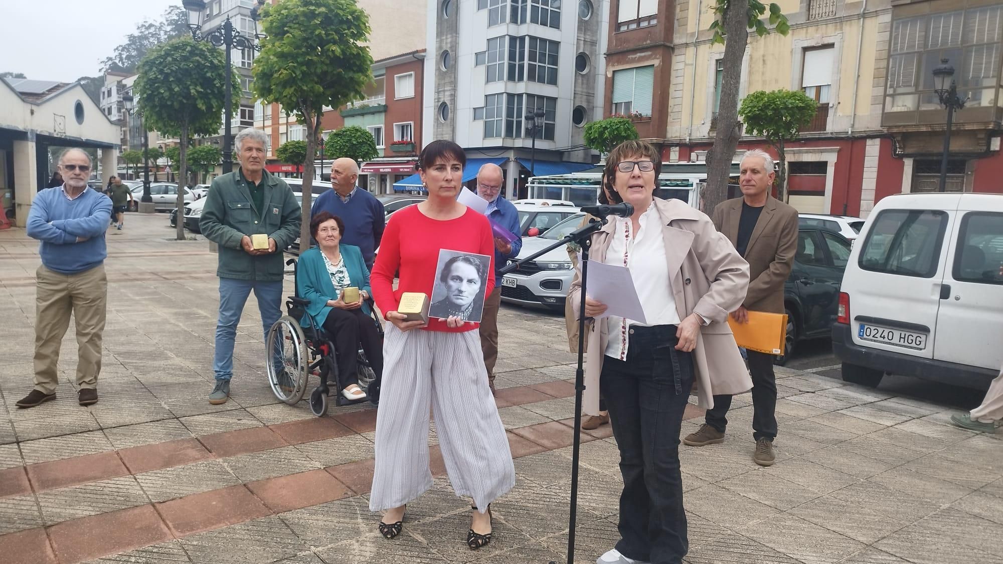 Adoquines contra el olvido en Ribadesella