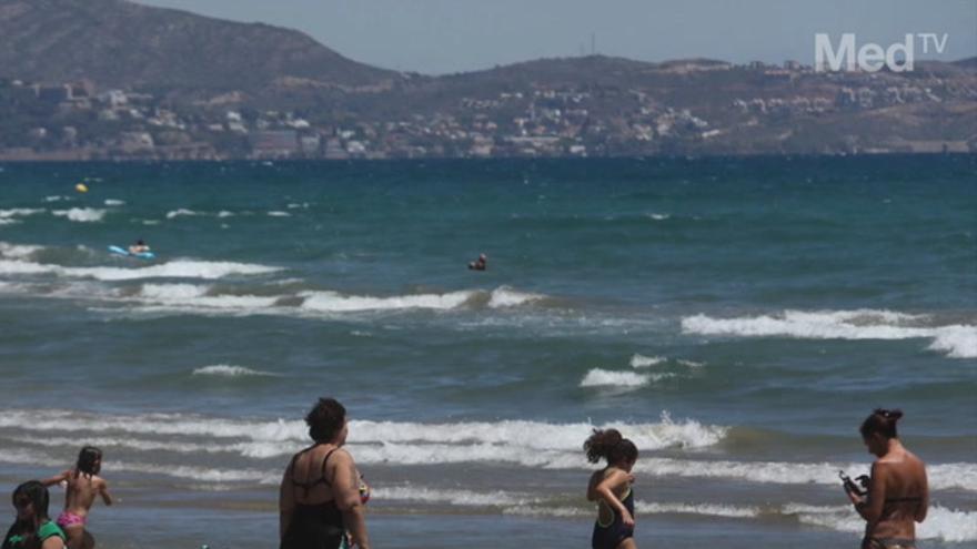 Reabren al baño la playa del Pinar de Castelló