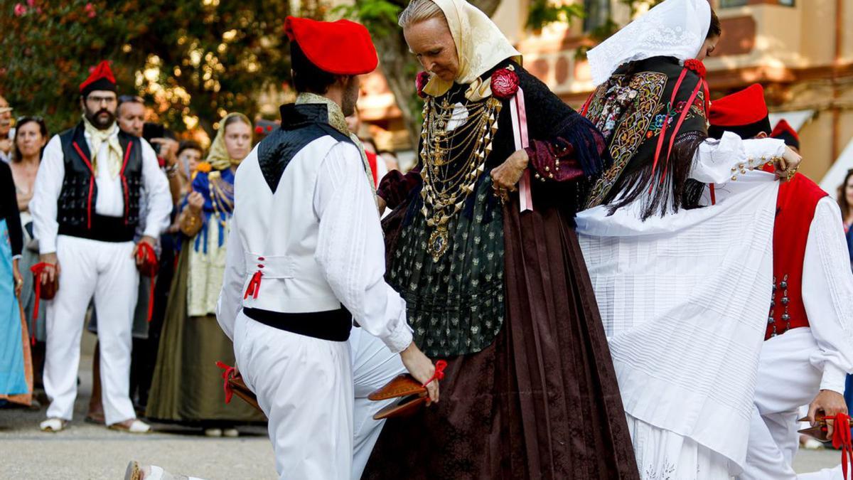 ‘Ball pagès’ en Vara de Rey.