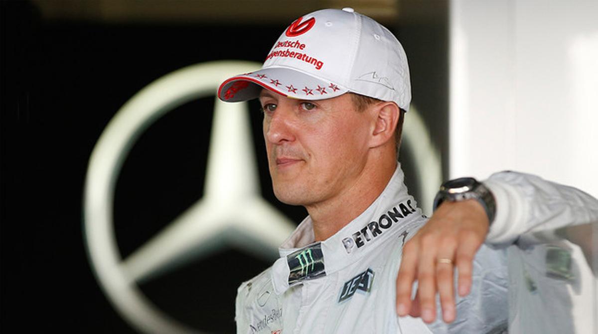 Michael Schumacher, al box de Mercedes al circuit de Suzuka, l’octubre del 2012.