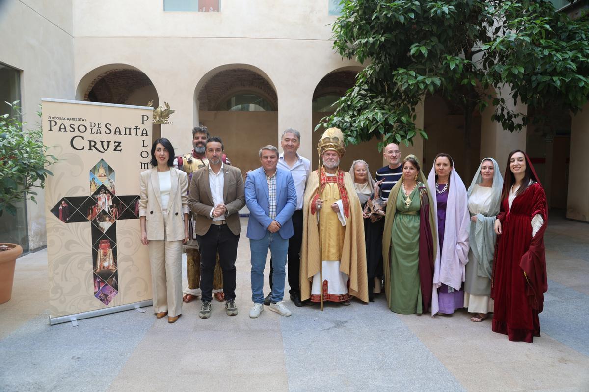 Acto de presentación del auto sacramental en la sede de la diputación.