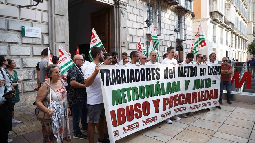 Operarios de línea piden a la Junta que medie en el conflicto con Metro Málaga