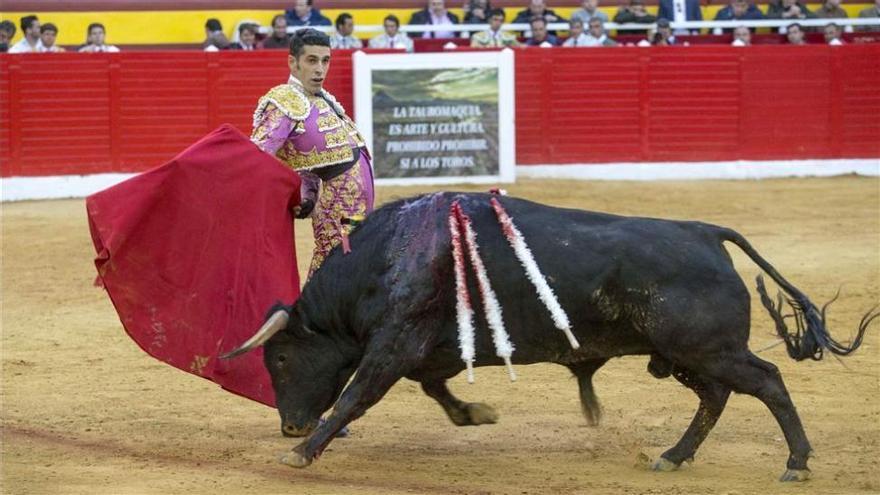 Talavante sufre una fractura de la segunda vértebra lumbar