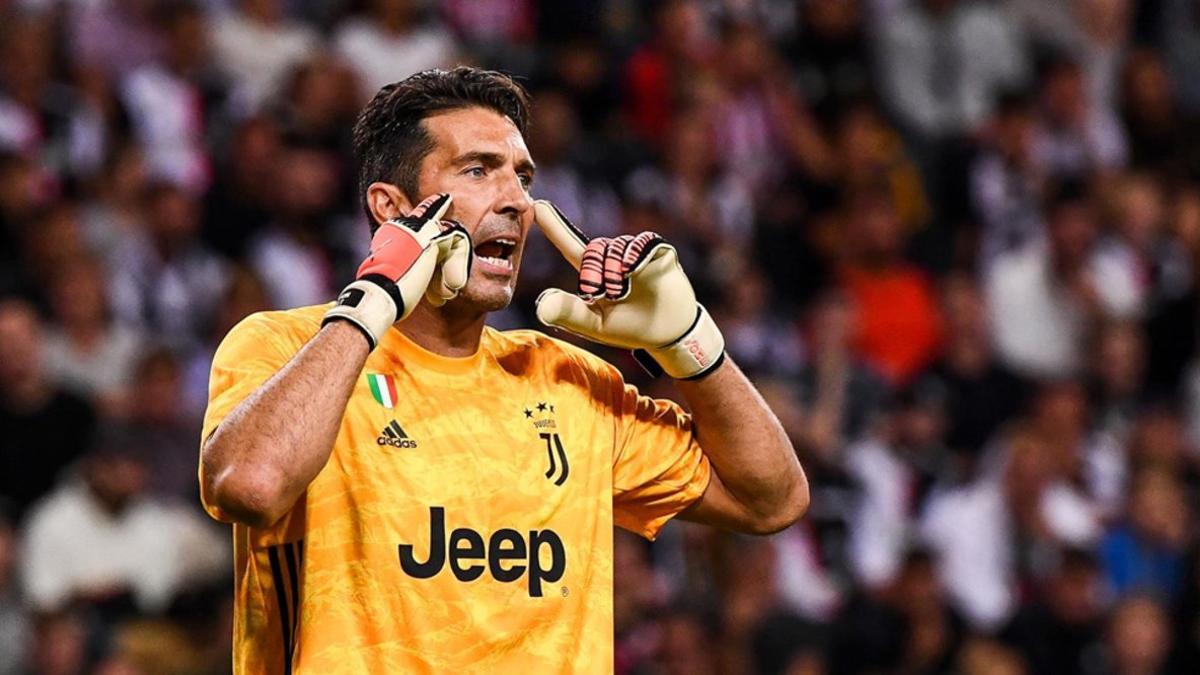 La lección de Buffon al quedarse en la Juventus cuando descendió a la Serie B