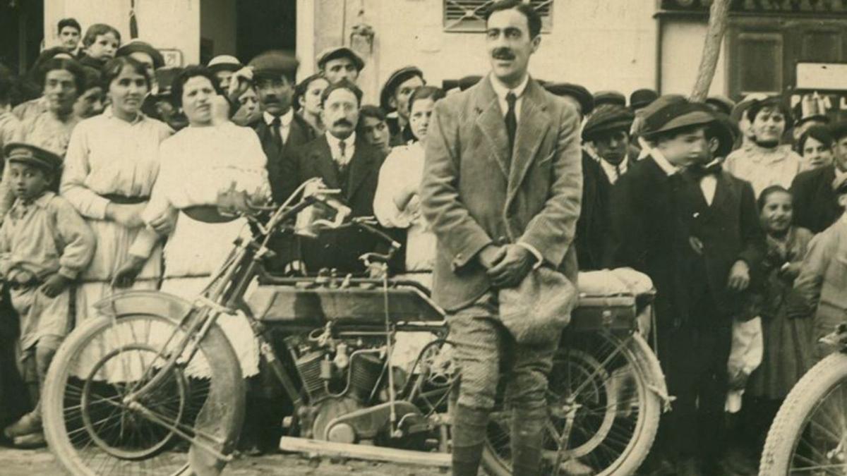 Una imatge històrica de la indústria de la motocicleta a Figueres. | MUSEU DE L’EMPORDÀ