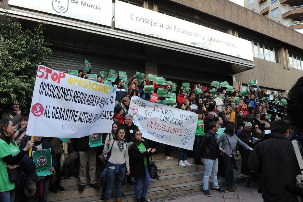 Los interinos dicen 'no' a las oposiciones a maestro