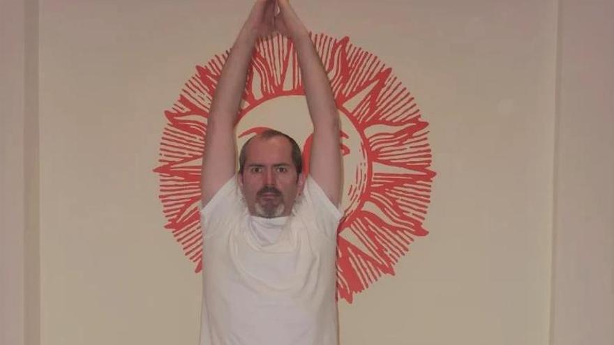 Suso Salgado, el economista que dejó la banca para abrir un centro de yoga en Cáceres