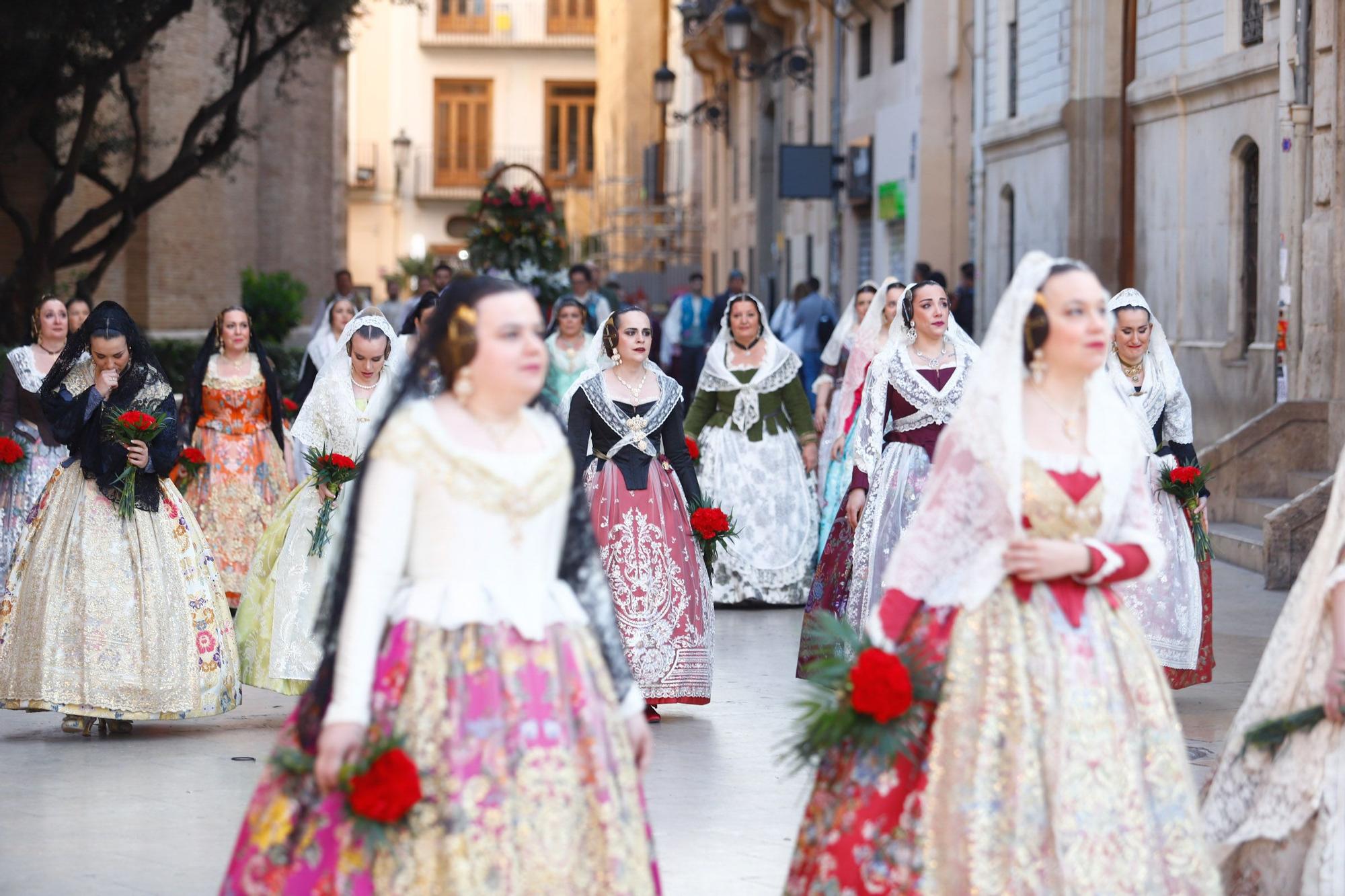 Búscate en el primer día de la Ofrenda en la calle San Vicente entre las 17:00 y las 18:00