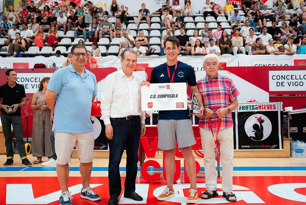 Trofeos del torneo Vigo Cup de fútbol sala
