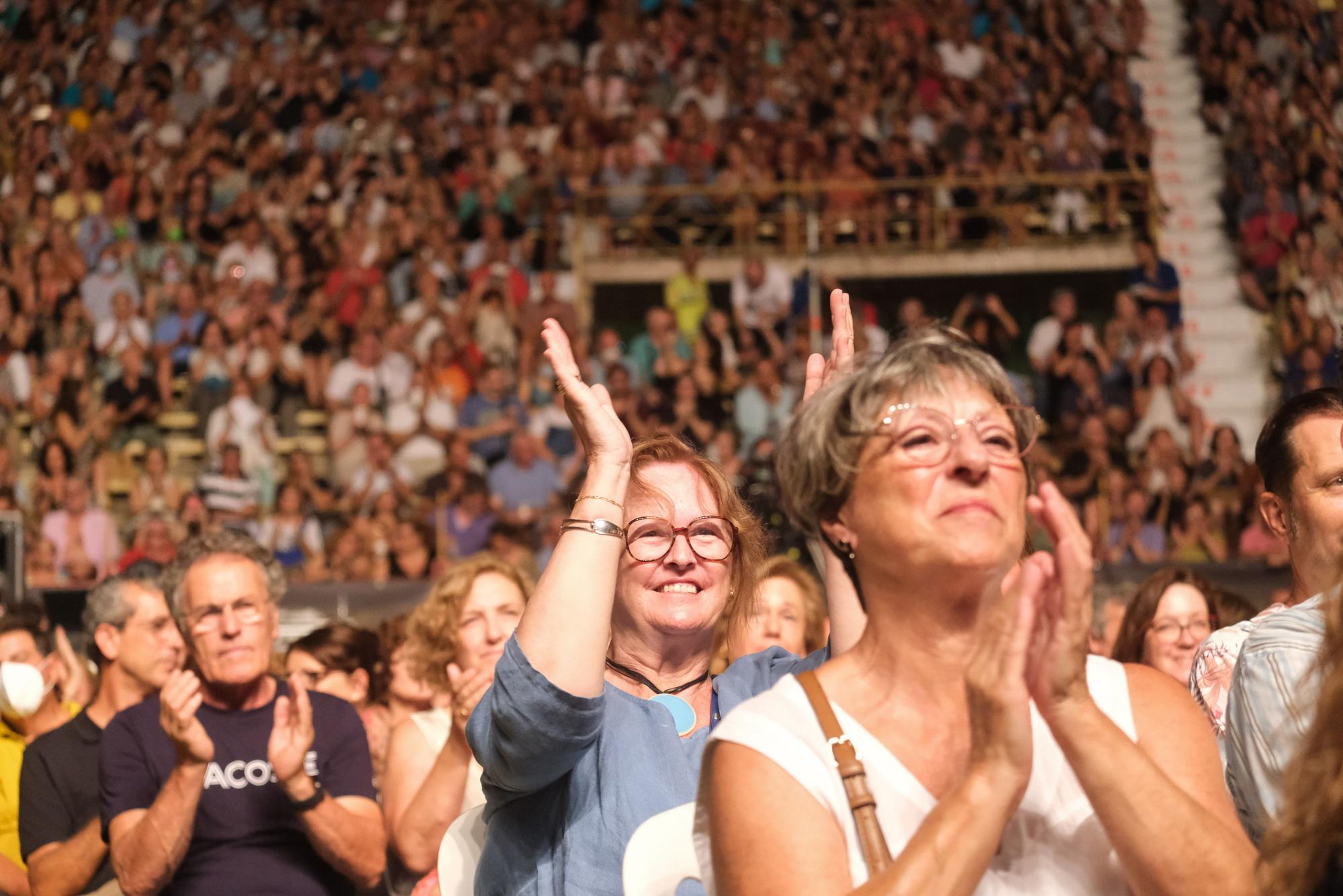 Así ha sido el concierto de Serrat en Alicante