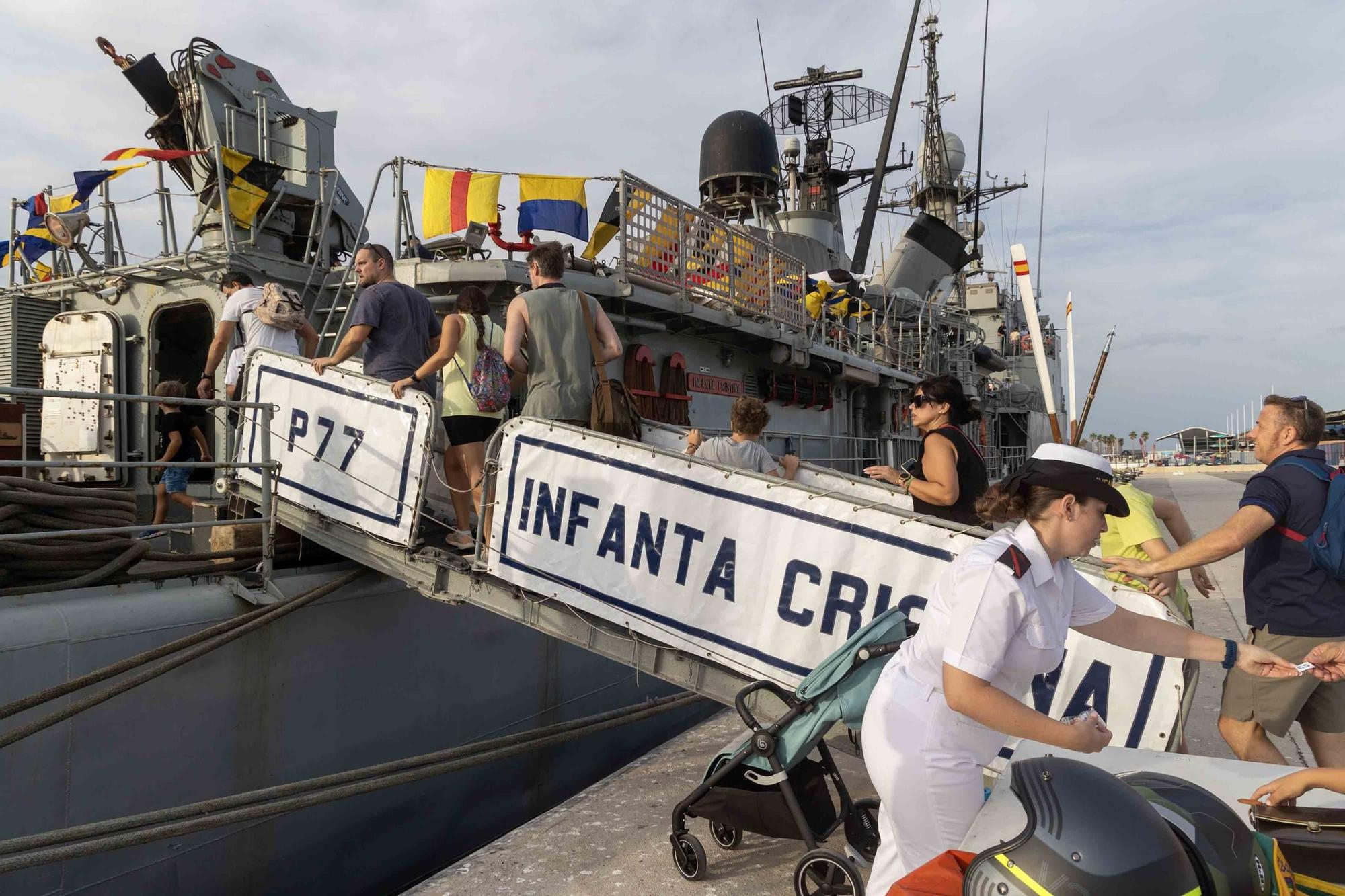 El patrullero "Infanta Cristina" se despide de Alicante tras 43 años al servicio de la Armada Española