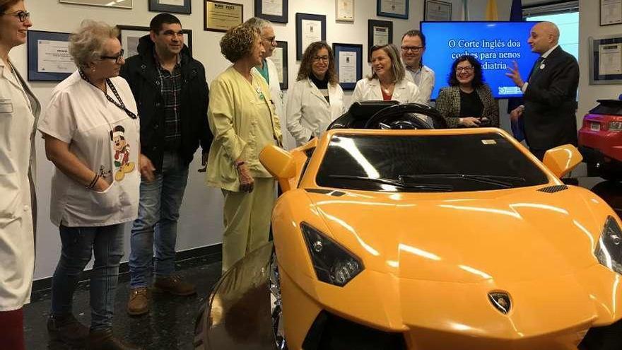 Los vehículos fueron entregados ayer al centro hospitalario.