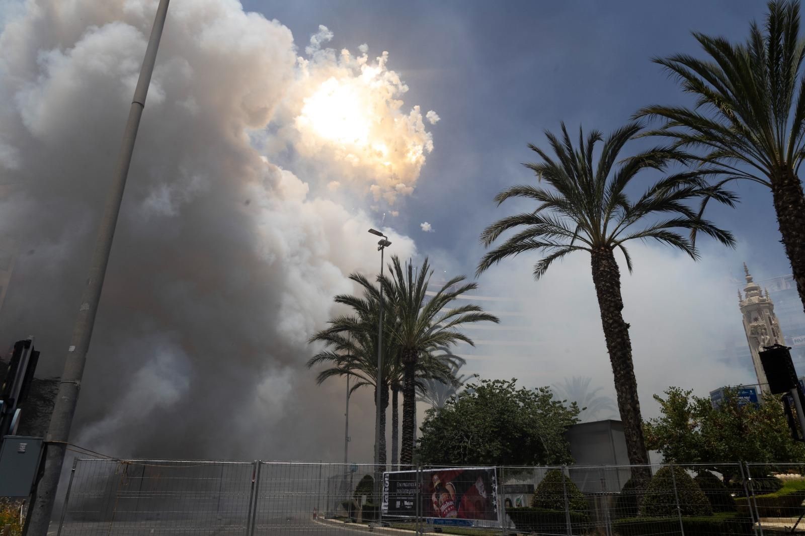 Las fotos de la mascletà del 20 de junio de 2025
