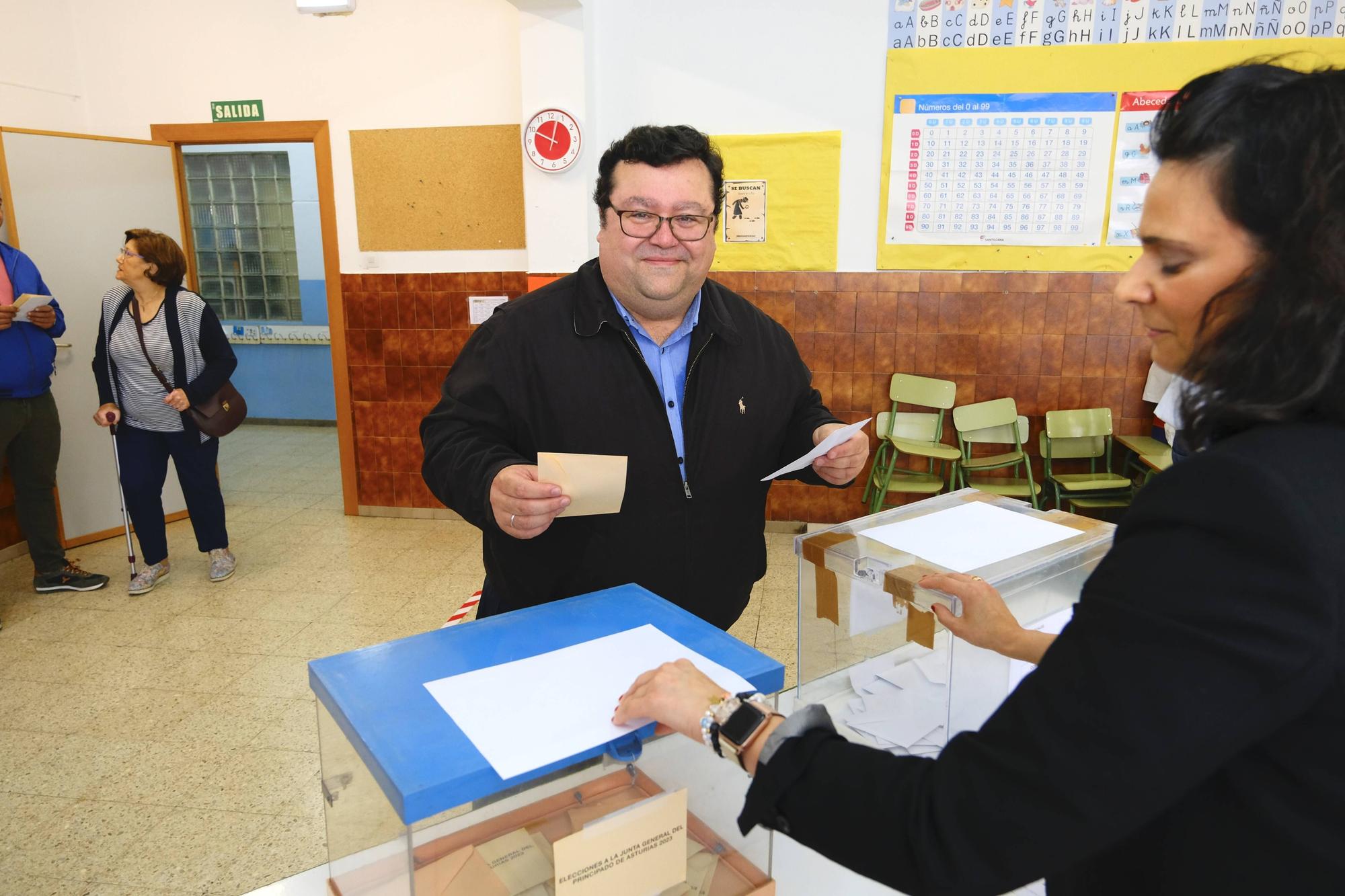 Las mejores imágenes de la jornada electoral del 28M en Asturias