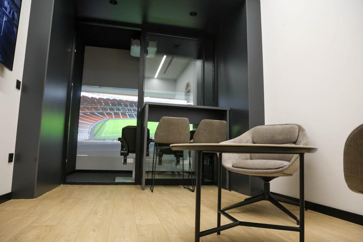 El Valencia recrea las zonas de butacas con servicio extra del Nou Mestalla