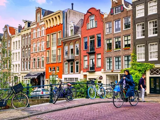 Ámsterdam a través de sus vecinos: así se vive en uno de los lugares más sostenibles de Europa