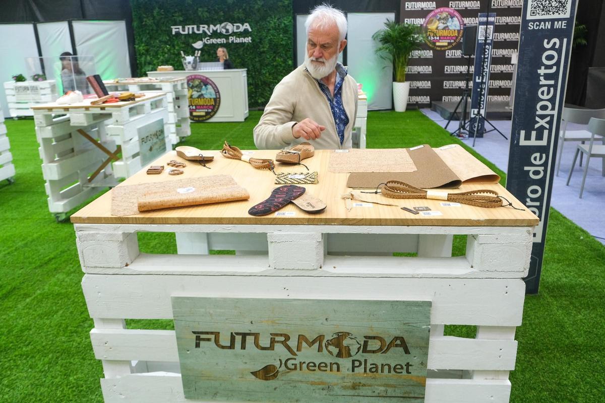 Zona Green Planet de la última edición de Futurmoda con suelas recicladas.