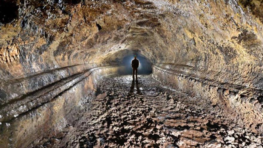 La Cueva del Viento, con 18 kilómetros topografiados, es el quinto tubo volcánico más grande del mundo.