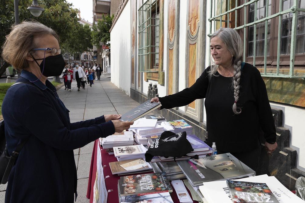 Día del libro en la Diputación con regalo de libros