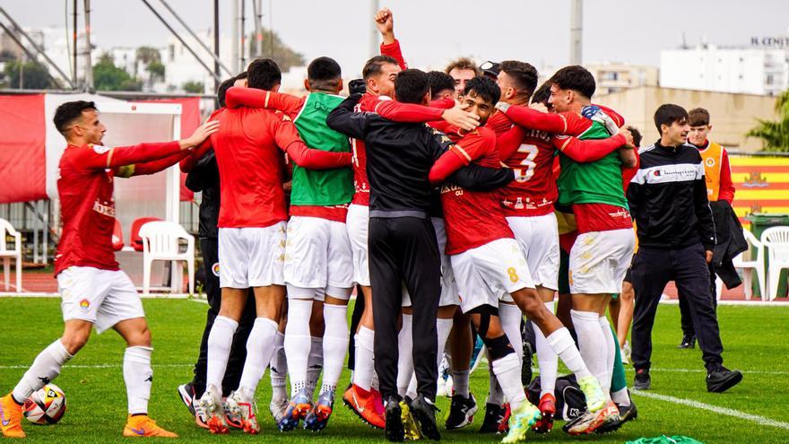 El CD Ibiza se proclama campeón de la Tercera RFEF tras ganar al segundo clasificado