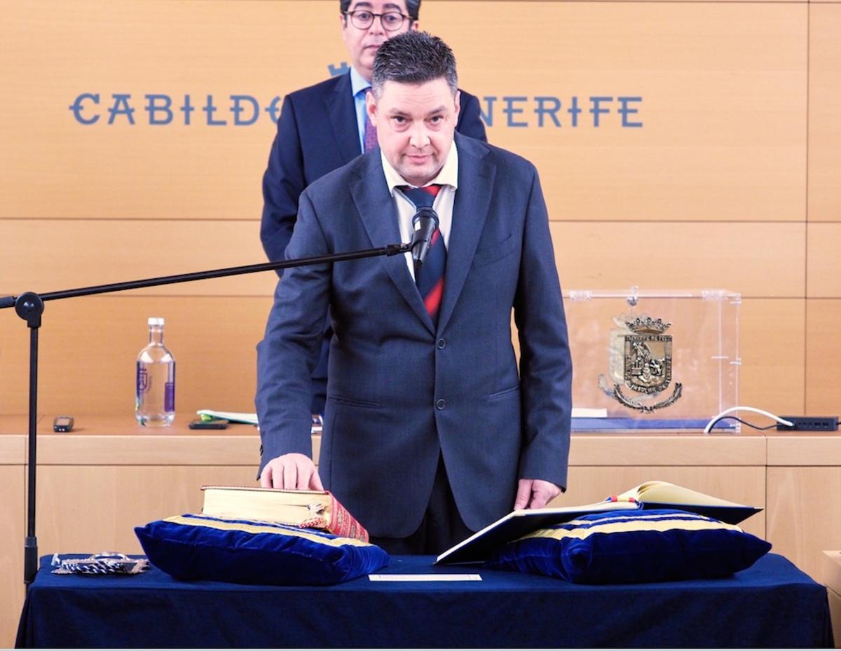Iván Martín durante su toma de posesión como director insular de Seguridad y Emergencias
