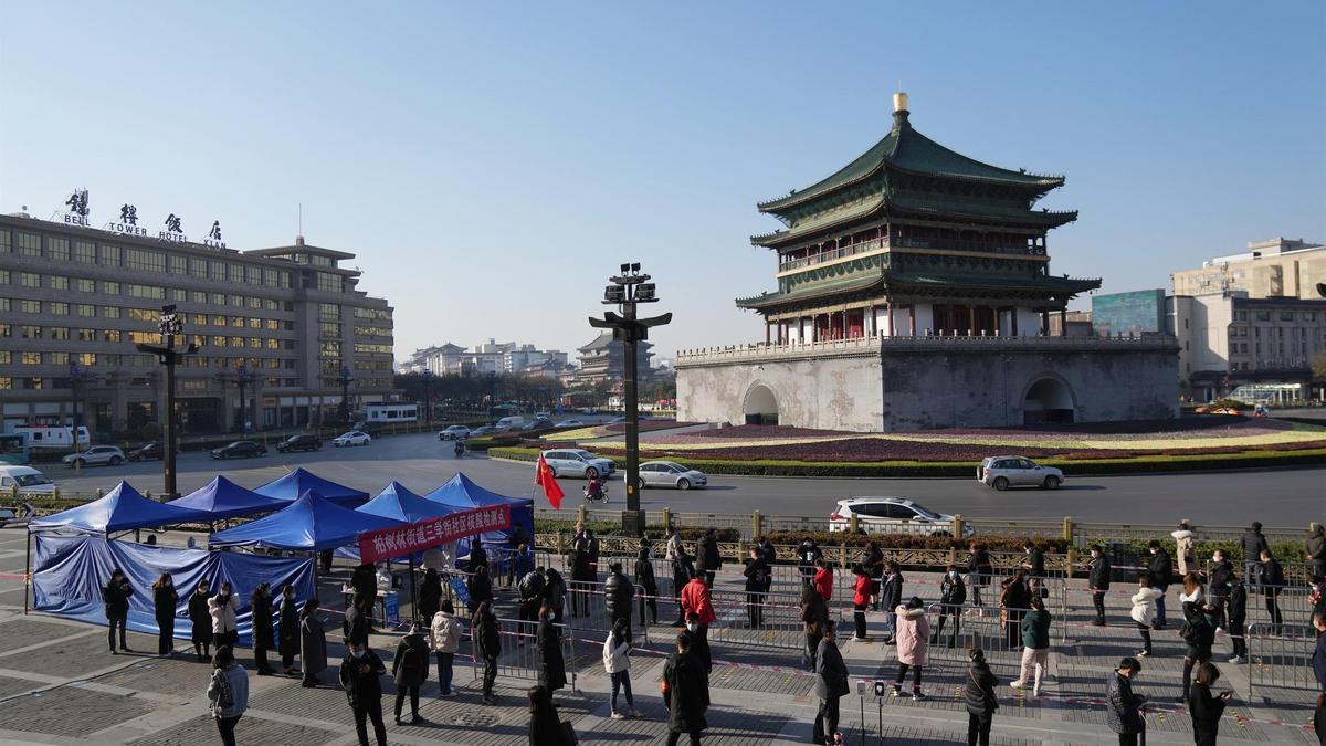 China confina a los 13 millones de habitanttes de la ciudad de Xian.