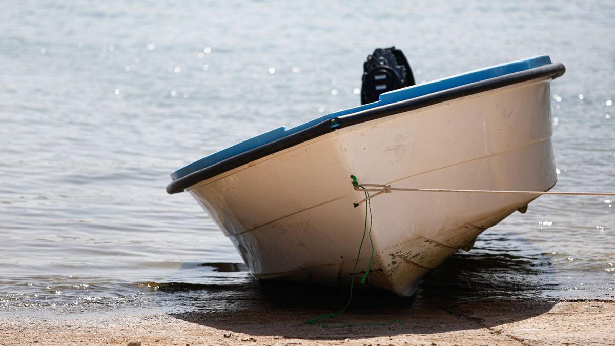 Una patera interceptada en aguas de Formentera