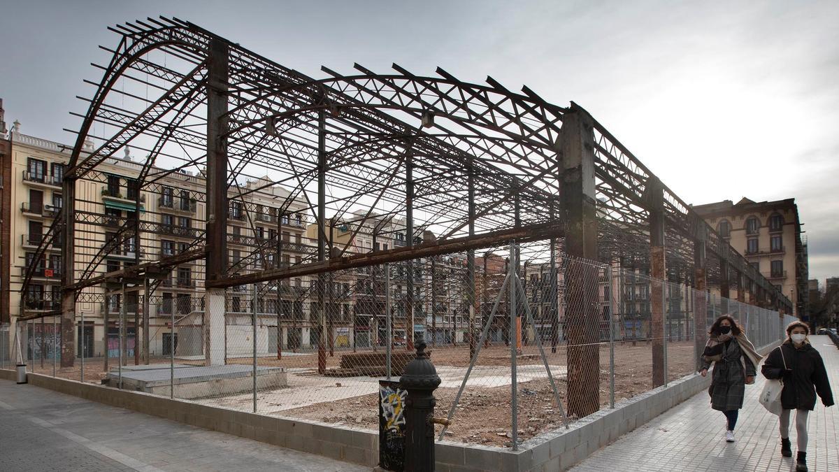 "El ayuntamiento ha desoído a los vecinos en la remodelación del Mercado de la Abaceria"