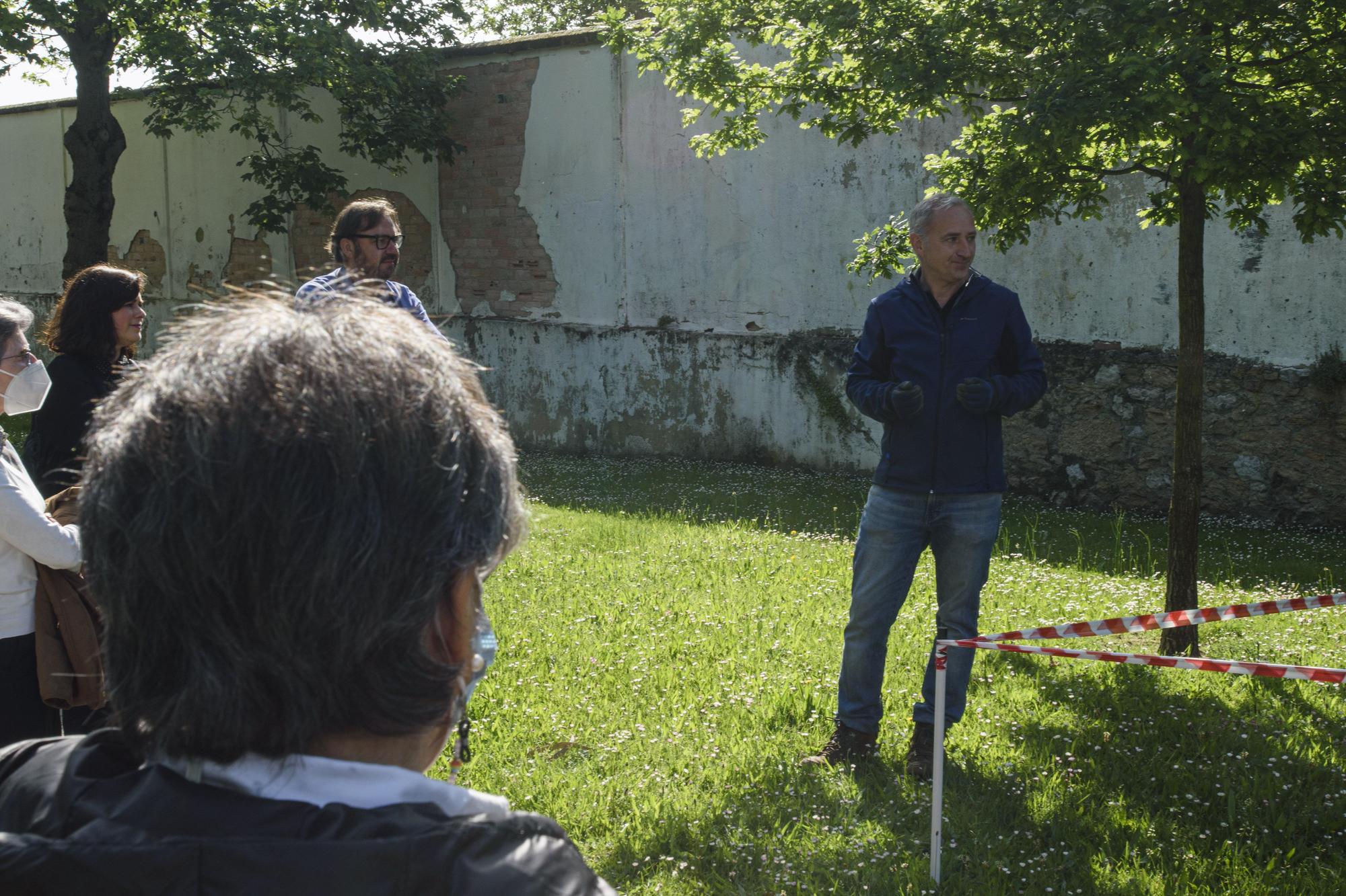 EN IMÁGENES: Así fue la primera visita guiada por los jardines de La Rodriga en Oviedo