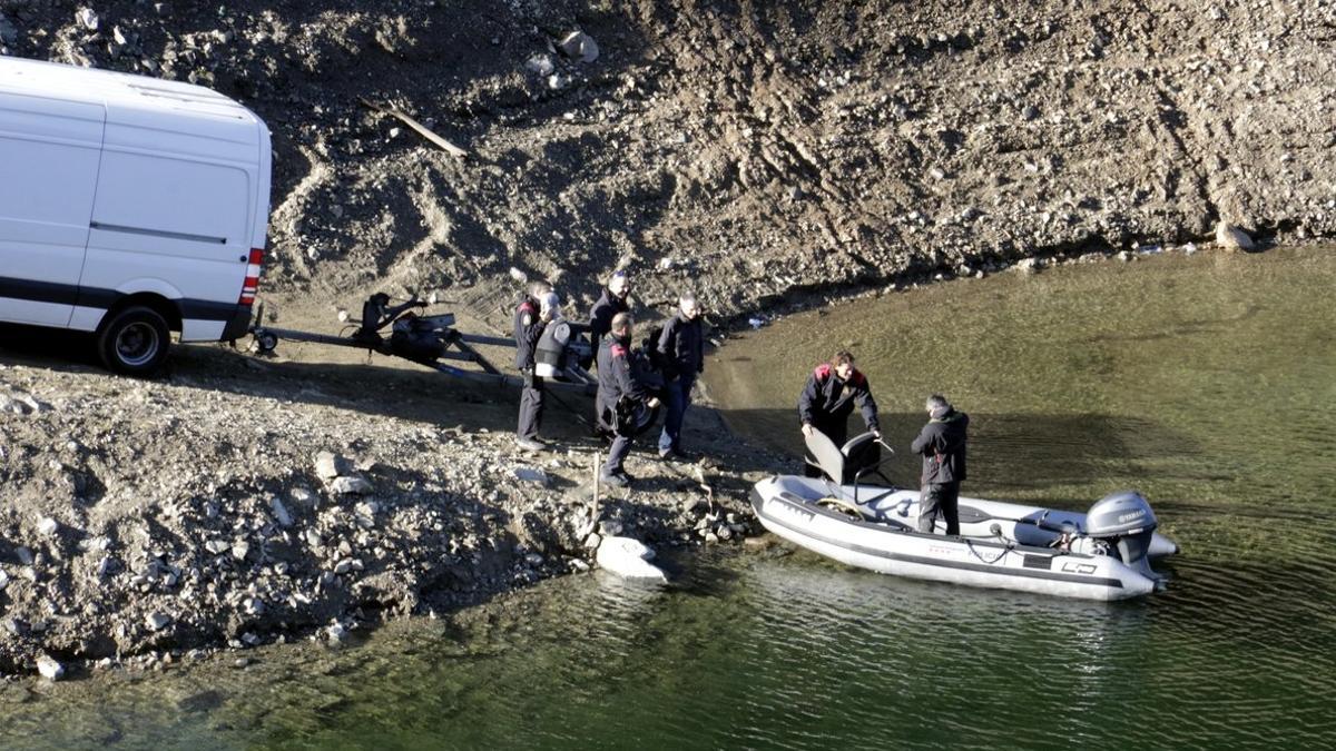 Los Mossos recrean la escena del crimen en el pantano de Susqueda, este viernes.
