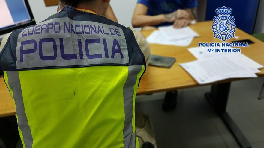 Dos ultras agreden a un grupo de jóvenes en las tascas de Murcia