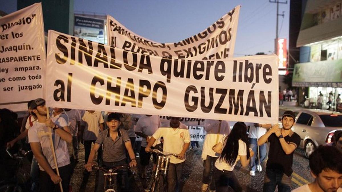 Manifestación en favor de Joaquin 'el Chapo' Guzmán.